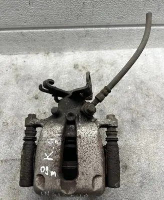 Opel Insignia A Rear brake caliper