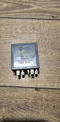 Volkswagen PASSAT B5.5 Window wiper relay 1J0955531 5WK1045 6290703
