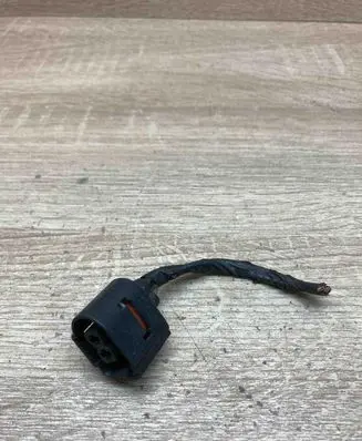 BMW 7 E65 E66 Plug wire 8364518 2PINBLACK