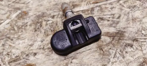 Mercedes-Benz SLK R172 Tire pressure sensor A0009057200