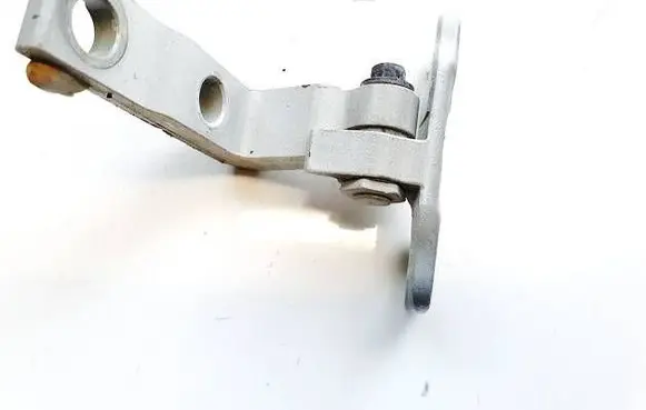 Volvo V40 Front door upper hinge 31424657