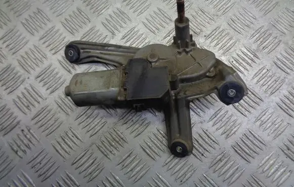 Toyota Avensis T250 Wiper motor 85130-05100