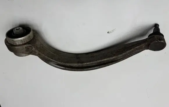 Audi Q7 4M Front lower control arm/wishbone 4M0407695C