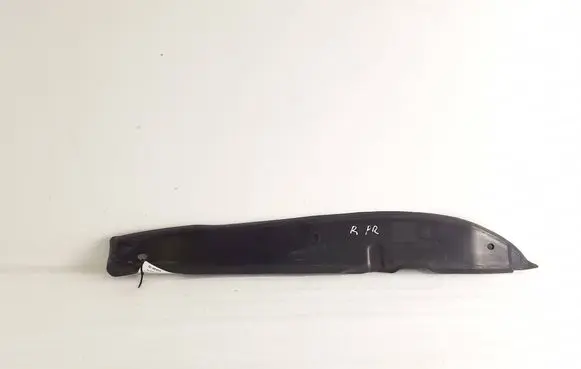 Maserati Levante Fender end trim 670032468 B340