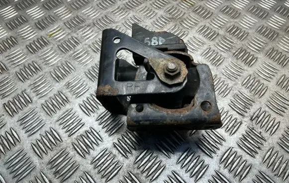 Toyota Prius (XW30) Gearbox mount