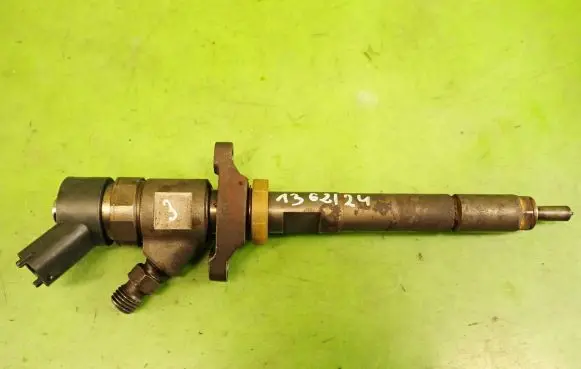 Citroen Xsara Picasso Fuel injector 0445110239