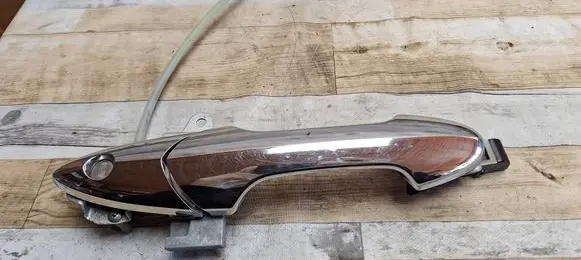 Honda FR-V Front door exterior handle