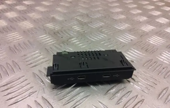 Seat Leon IV USB socket connector 5NA035736 HW007SW