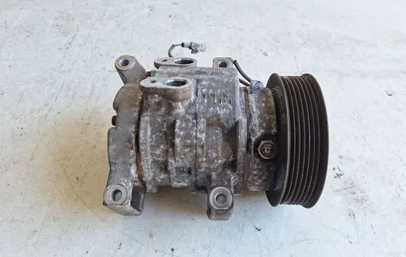 Toyota Hilux (AN10, AN20, AN30) Air conditioning (A/C) compressor (pump) 4472802470 10S11C