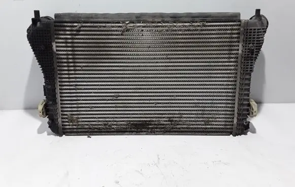 Volkswagen Caddy Intercooler radiator 1K0145803