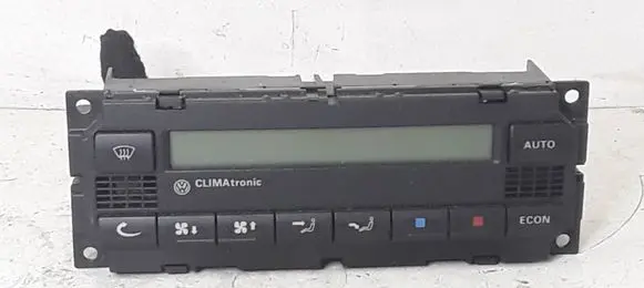 Volkswagen PASSAT B5.5 Climate control unit