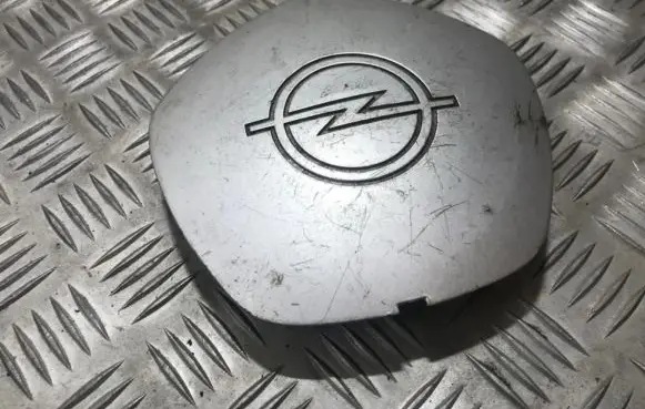 Opel Corsa A Original wheel cap 90089900