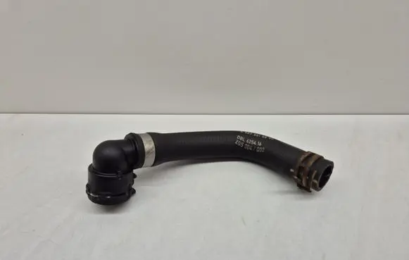 Mercedes-Benz Sprinter W907 W910 Engine coolant pipe/hose A9075010200