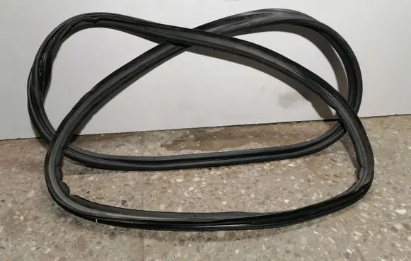 Volvo S90, V90 Trunk rubber seal (body) 