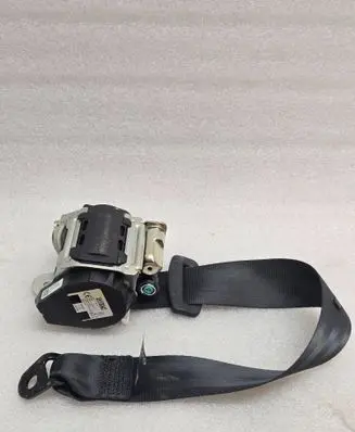 Volvo V60 Middle seatbelt (rear) 31462764