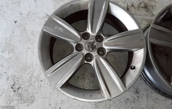R18 alloy rim
