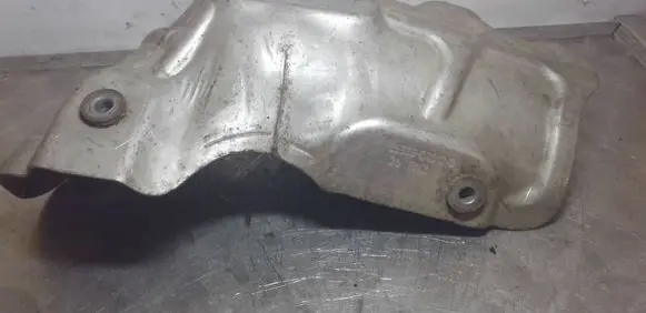 Toyota Corolla Verso E121 Heat shield in engine bay 255860R010B