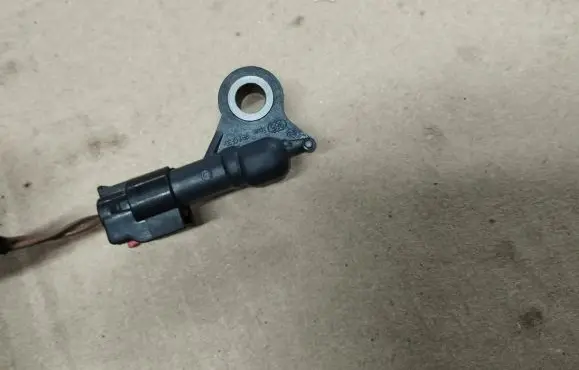 Jeep Renegade Airbag deployment crash/impact sensor 51943477