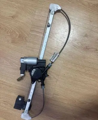 Mazda 2 Rear door window regulator with motor CM011730 5858X TD786516