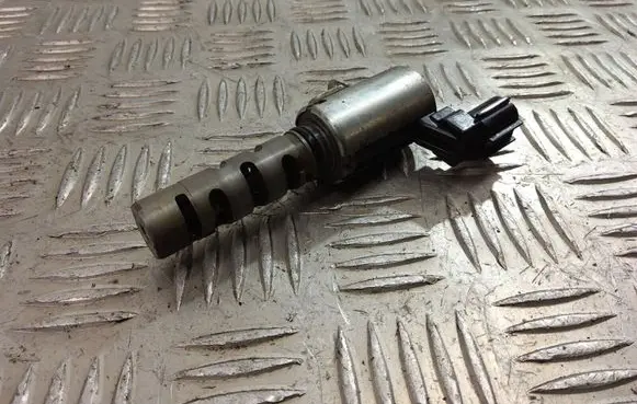 Lexus GS 300 350 430 450H Camshaft vanos timing valve 1533031020