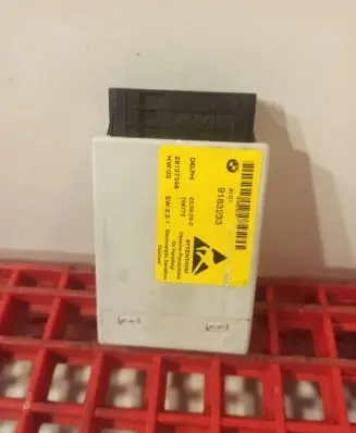BMW 5 E60 E61 Center console control module 9183233 28137346 748775