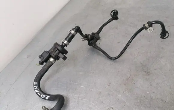Audi A4 S4 B7 8E 8H Electromagnetic valve 06E906517A