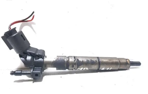 Mercedes-Benz E W211 Fuel injector