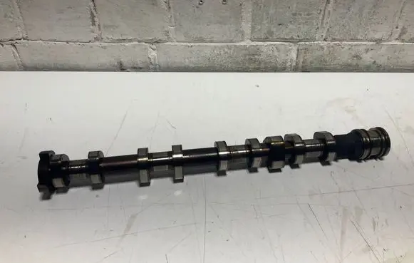 BMW 5 F10 F11 Camshaft 7568202