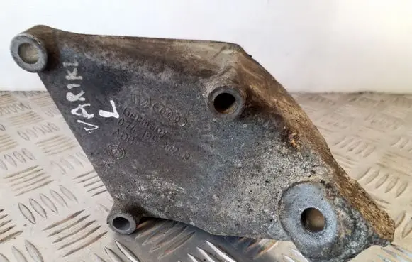 Volkswagen II LT Engine mounting bracket 074199307B