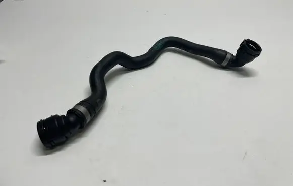 BMW 5 G30 G31 Engine coolant pipe/hose 8654852