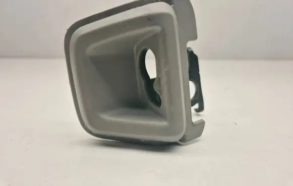 Volvo V70 Parcel shelf load cover mount bracket 09193490