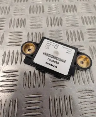Volvo XC70 Alarm control unit/module 8688762