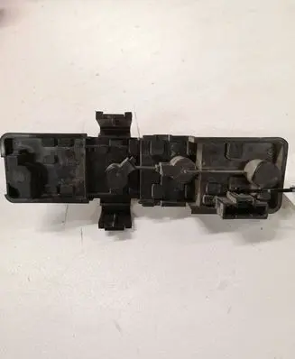 Citroen Xsara Picasso Tail light bulb cover holder
