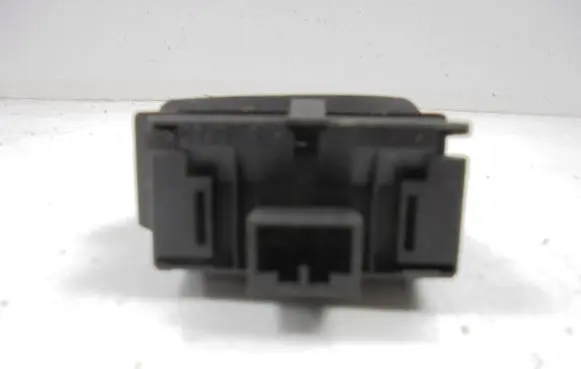 Volvo S70 V70 V70 XC Tailgate/boot open switch button 