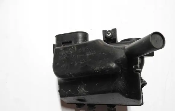 Fiat Sedici Air filter box 79JA06