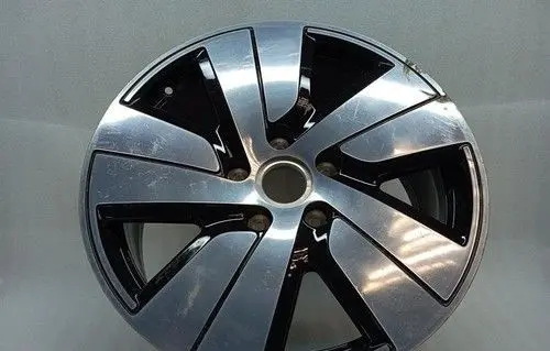 Porsche Taycan 9J1 R18 alloy rim 9J1601025B