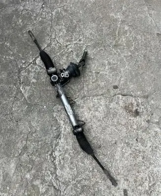 Opel Zafira B Steering rack 7831985142