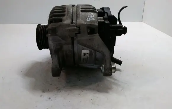 Audi A4 S4 B5 8D Generator/alternator