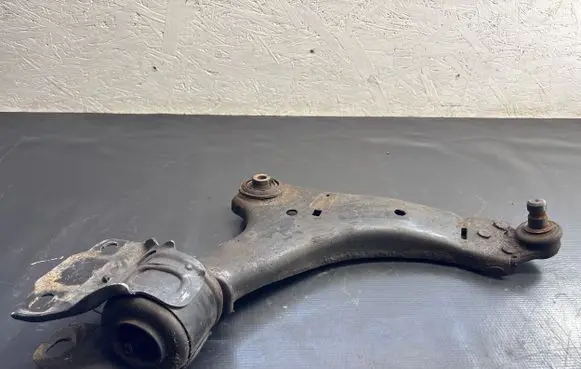Volvo XC60 Front control arm 3G9N3A052A 1033A