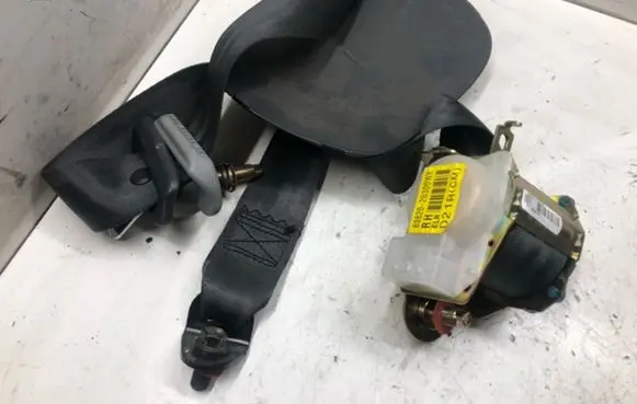 Hyundai Santa Fe Front seatbelt 898202B300WK