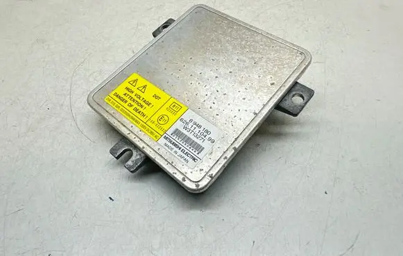 BMW 3 E90 E91 Xenon control unit/module 6948180 6261110499