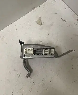 Toyota Corolla E120 E130 Power steering control unit/module 8965002010