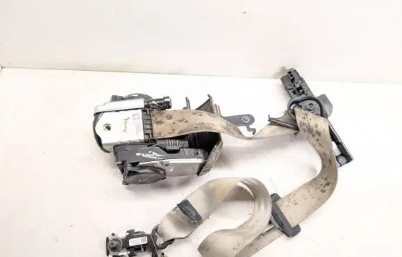 Volvo V60 Front seatbelt 32131282