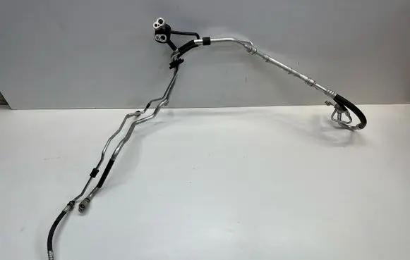 Porsche Cayenne (92A) Air conditioning (A/C) pipe/hose 7P5820741CL