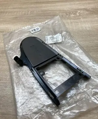 Volkswagen Sharan Front bumper lower grill 7M0858683D 95VW17B969