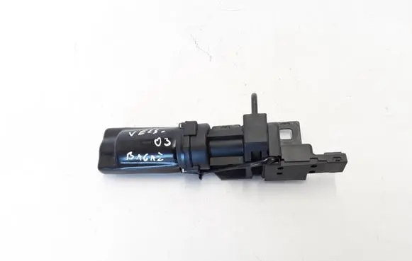 Renault Vel Satis Loading door lock 82000140027
