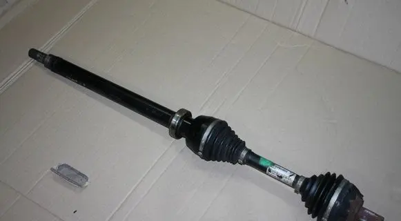 Volvo V70 Front driveshaft 30783202