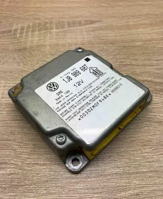 Volkswagen PASSAT B5 Airbag control unit/module 1J0909607 5WK4199