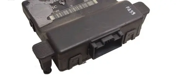 Volkswagen Touran I Gateway control module 1K0907530A 1K0907951