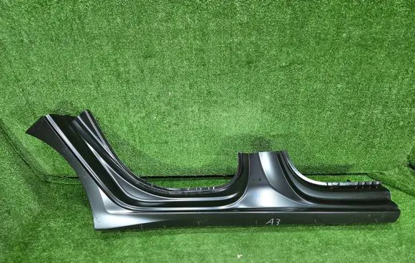 Audi A3 8Y Other sill/pillar trim element 
